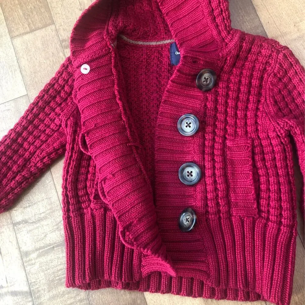 Gap Kids Red Knit Sweater Cardigan Hooded size small 6-7 years